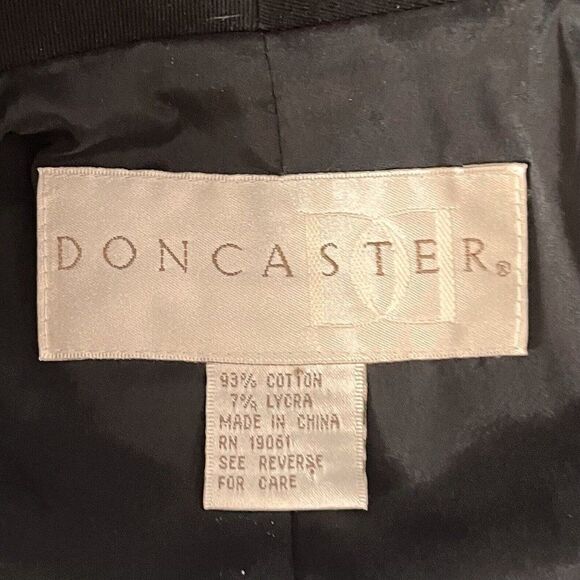 Doncaster Womens 10 Black Zippered Jacket Pockets Lined Long Sleeve Wide Lapels - Picture 7 of 8